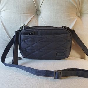 Lug brushed grey Roundabout crossbody belt wallet